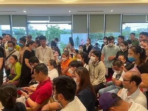 Đà Nẵng: Người dân chen nhau đi mua nhà ở xã hội