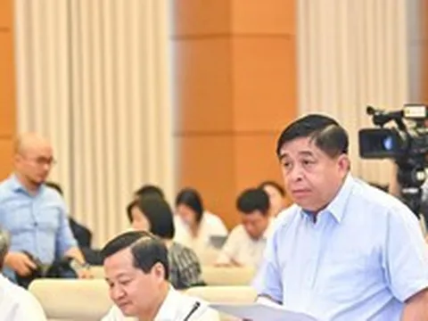 Bộ trưởng KH&ĐT Nguyễn Chí Dũng: Cần cứu doanh nghiệp từ sớm, từ xa