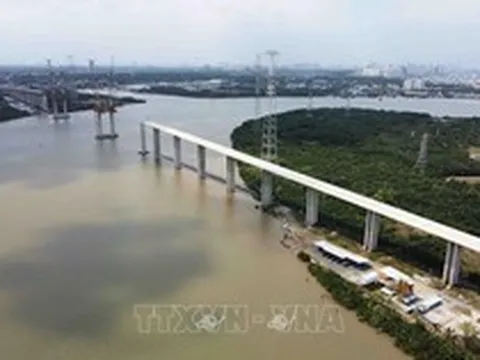 Thi công trở lại một số gói thầu cao tốc Bến Lức - Long Thành
