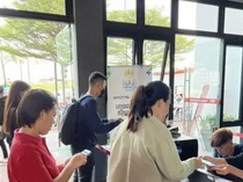 Cổ động viên Việt Nam khó tìm vé bán kết bóng đá
