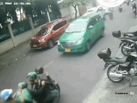 TP HCM: Khen thưởng anh công an bị xịt hơi cay vẫn quyết bắt kẻ gian