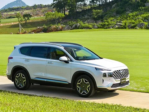 Hết thời "ngáo giá", chiếc ô tô thống trị phân khúc SUV tại Việt Nam đang giảm giá cực sâu nhằm đẩy hàng tồn