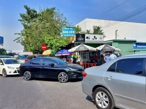 Ùn tắc đăng kiểm xe ở Tp.HCM, sau nửa năm vẫn quá tải nghiêm trọng