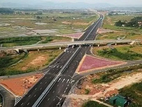 Ráo riết đẩy mạnh giải ngân đầu tư công ở vùng kinh tế trọng điểm phía Nam