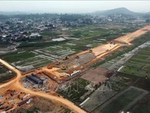 Đề xuất 3 tỉnh ưu tiên nguồn cát đắp cho cao tốc Cần Thơ - Cà Mau