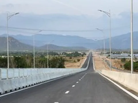 Hoãn khánh thành cao tốc Nha Trang - Cam Lâm, Vĩnh Hảo - Phan Thiết