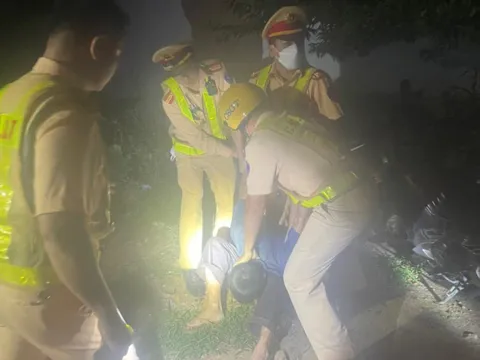 Đại tướng Tô Lâm thăm hỏi, tặng quà thiếu tá CSGT bị đâm trọng thương