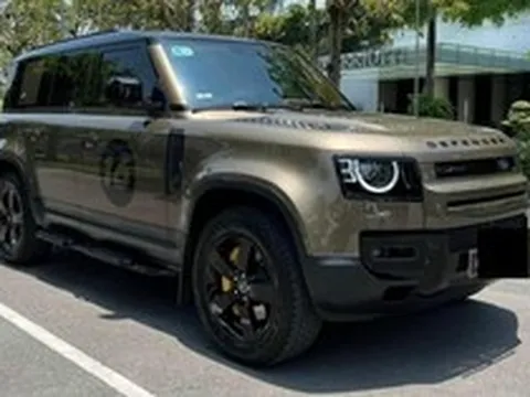 Land Rover Defender độ hàng ghế sau sang như S-Class, chủ xe rao bán rẻ hơn giá thị trường khoảng 600 triệu đồng