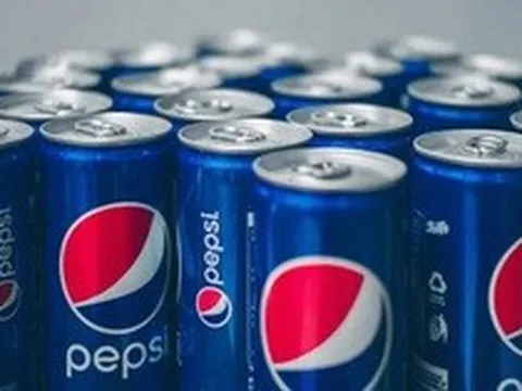 Người đàn ông nhịn ăn, chỉ uống nước ngọt có ga suốt 17 năm