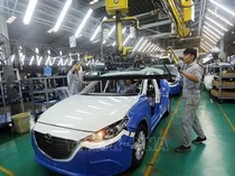 Bộ Công Thương ủng hộ giảm 50% lệ phí trước bạ ô tô