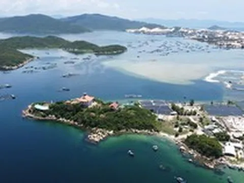 Bước qua nỗi sợ, tạo đột phá kinh tế: Biết sửa sai để phát triển