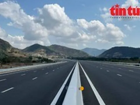 Ngăm hai cao tốc Nha Trang - Cam Lâm, Vĩnh Hảo - Phan Thiết dai 150 km đi vao khai thac