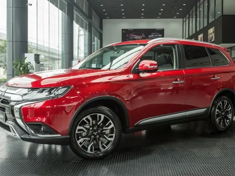 Bảng giá xe Mitsubishi tháng 5: Mitsubishi Outlander được ưu đãi gần 70 triệu đồng
