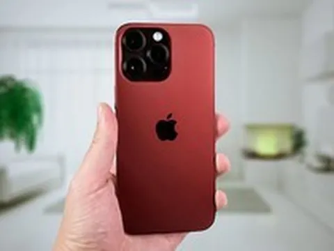 iPhone 15 Pro Max chốt thiết kế camera khác biệt, phiên bản màu đỏ sẽ đặc biệt bắt mắt?