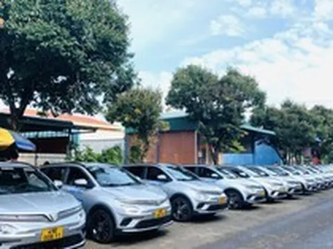 Lado Taxi mua thêm 300 xe VF 5 Plus, nâng đội xe điện lên gần 1.000 chiếc