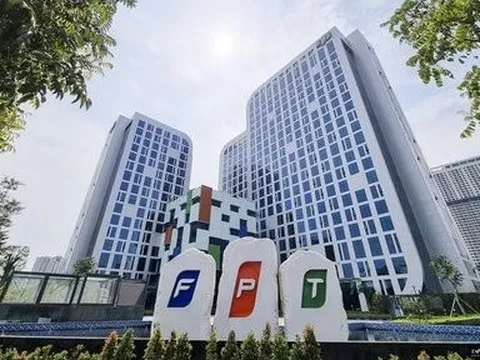 Sau 4 tháng, FPT báo lãi hơn 2.000 tỷ đồng