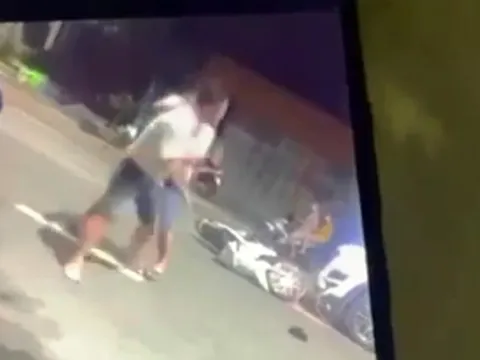 "Hổ báo" khi va chạm giao thông, 1 người bị đánh bất tỉnh