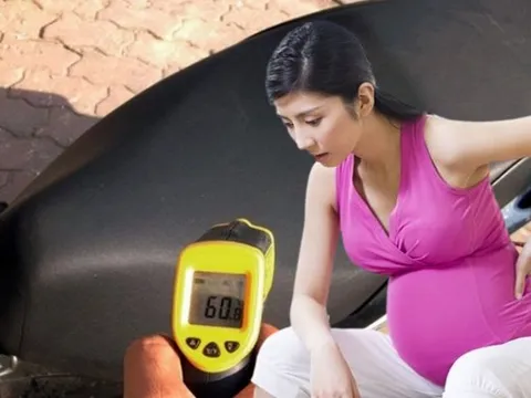 Yên xe máy hóa 'chảo lửa' ngày 40 độ C, bác sĩ cảnh báo tổn thương sức khỏe sinh sản