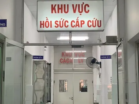 Không có thuốc giải, 3 người ngộ độc botulium ở TP HCM chỉ còn biết... thở máy