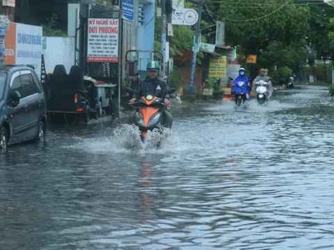 Nam Bộ mưa nhiều vào chiều tối nay, đề phòng ngập nước