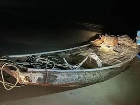 Tích cực tìm hai kiếm ngư dân mất tích trên biển Hà Tĩnh