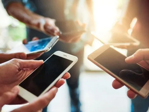 Sức mua smartphone tại Việt Nam giảm mạnh nhất khu vực Đông Nam Á