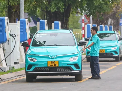CEO GSM nguyễn Văn Thanh: 'Chúng tôi đang làm việc với đối tác ở Singapore, Malaysia, Lào, Campuchia để triển khai taxi điện'