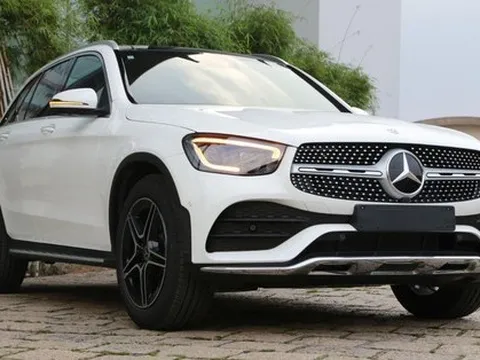 Mercedes-Benz GLC bản cũ xả hàng, giảm mạnh 400 triệu tại đại lý, bản cao nhất còn hơn 2,2 tỷ