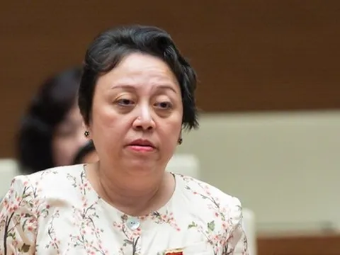 'Không chỉ người về hưu, ngay cả bác sỹ trẻ lương cũng không đủ sống'
