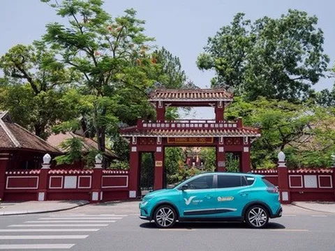 Taxi điện đổ bộ Huế, ưu đãi "khủng" 50%, tối đa 40.000 đồng/chuyến