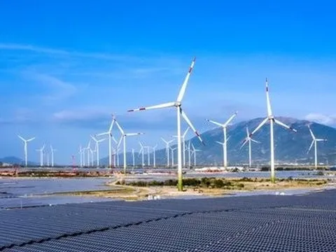 Nghịch lý thừa điện tái tạo nhưng vẫn đi mua điện từ Lào, Trung Quốc