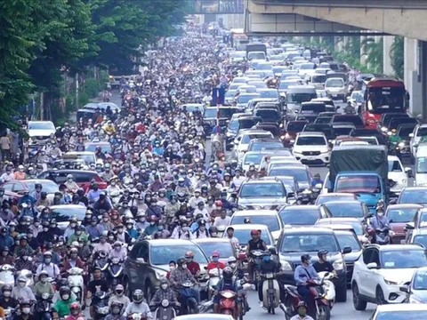 Sắp rào chắn, thu hẹp lòng đường Nguyễn Trãi