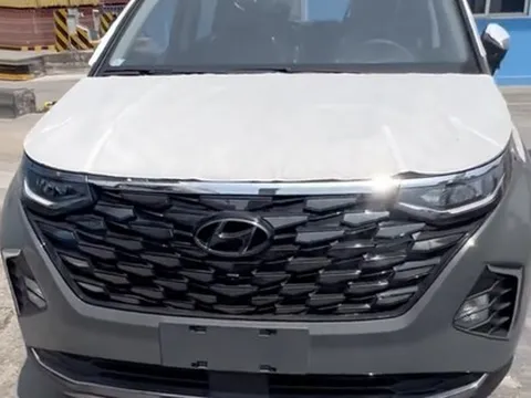 Hyundai Custo tiếp tục xuất hiện tại Việt Nam, dễ bán trong năm nay đấu Kia Carnival