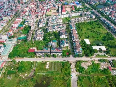 Đại gia địa ốc "còng lưng" trả hàng nghìn tỷ đồng lãi vay