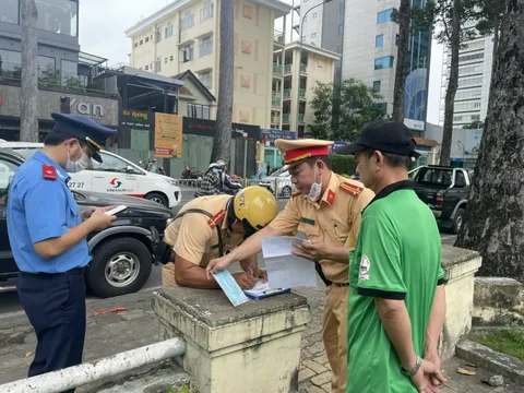 Qua định vị GPS, thu hồi phù hiệu 569 phương tiện vi phạm tốc độ