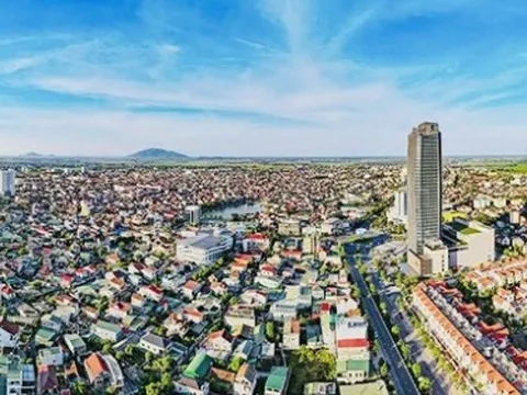 Sáng nay (28/5), hơn 700 đại biểu dự hội nghị công bố quy hoạch và xúc tiến đầu tư Hà Tĩnh