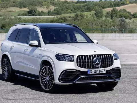 Sau Rolls-Royce Cullinan 40 tỷ đồng, thêm chiếc Mercedes Benz GLS tìm chủ sau 5 năm bị bỏ rơi tại cảng Hải Phòng