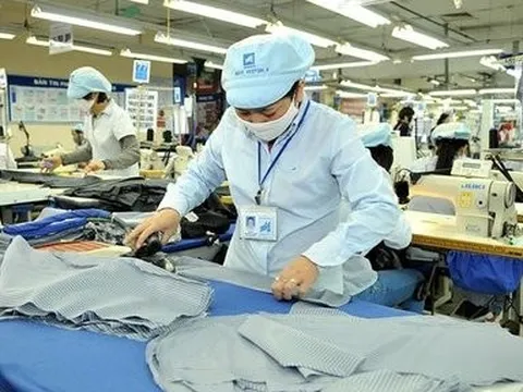 Khó khăn bủa vây, doanh nghiệp dệt may chật vật xoay xở