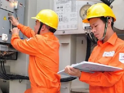 EVN lại muốn tăng giá điện lần hai, ĐBQH nói không phải cứ thua lỗ là xin tăng
