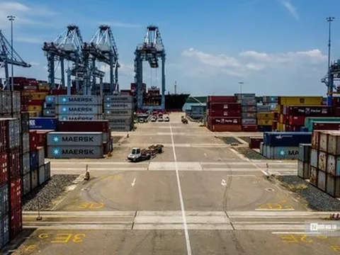Việt Nam xuất siêu gần 10 tỷ USD trong 5 tháng đầu năm 2023