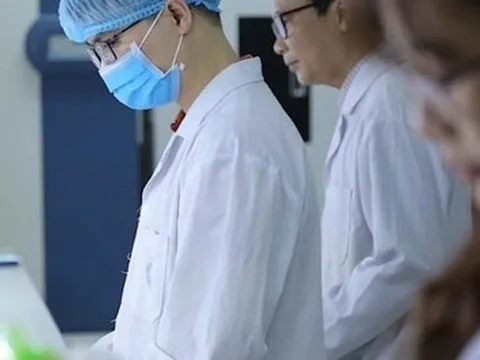 Tuyển sinh ngành Y có môn Văn: Nhiều bác sĩ phản đối