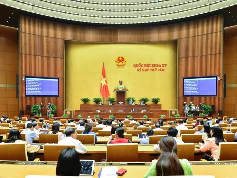 Đề nghị bãi nhiệm hoặc cách chức với cán bộ có 2/3 đại biểu đánh giá "không tín nhiệm", "tín nhiệm thấp"