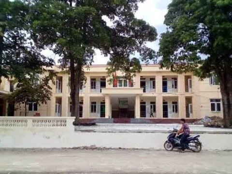 Vợ tố chồng là công chức xã có "quan hệ không trong sáng" với người phụ nữ khác