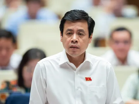 Đại biểu TP HCM: 1 triệu tỉ đồng đang gửi ngân hàng nên hỗ trợ ngay cho người lao động, người thất nghiệp