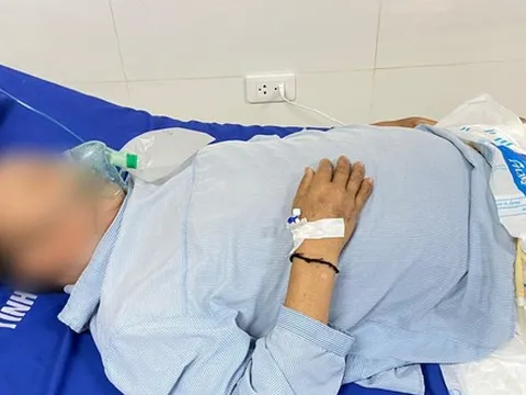 Phải cắt cụt 2 chân do tự dùng thuốc nam tại nhà