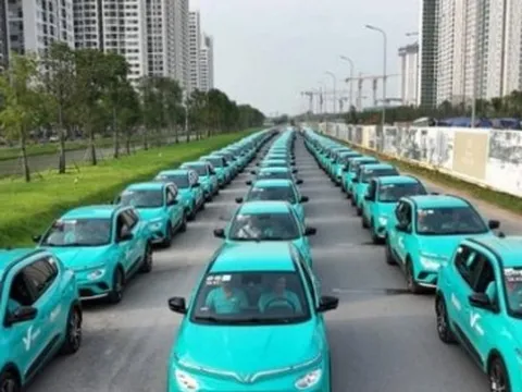 Bộ GTVT đồng ý cho hãng taxi điện của ông Phạm Nhật Vượng được hoạt động ở các sân bay