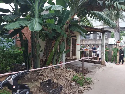 Nam thanh niên chết bí ẩn trong căn nhà bỏ hoang