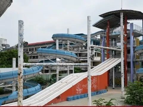 Cảnh hoang tàn của Công viên nước Đại Thế Giới nổi tiếng một thời ở TP.HCM