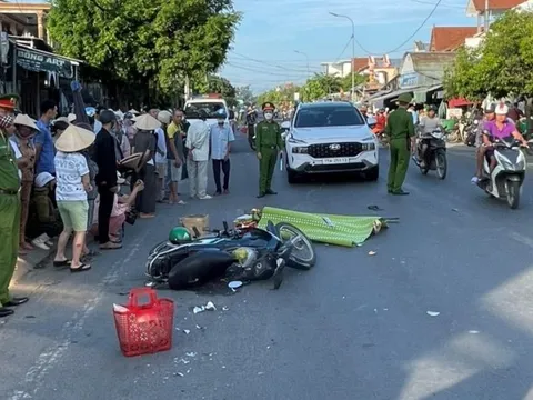 Đi bán bắp chuối, hai mẹ con bị xe Santafe tông thương vong