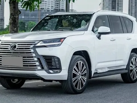 Lexus LX 600 đi chán bán lại vẫn đắt hơn xe mới 2,3 tỷ đồng